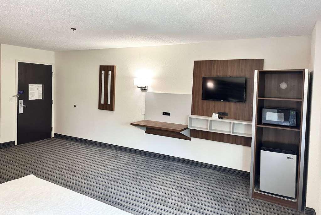 Ramada By Wyndham Lithia Springs Atlanta Hotel Room photo